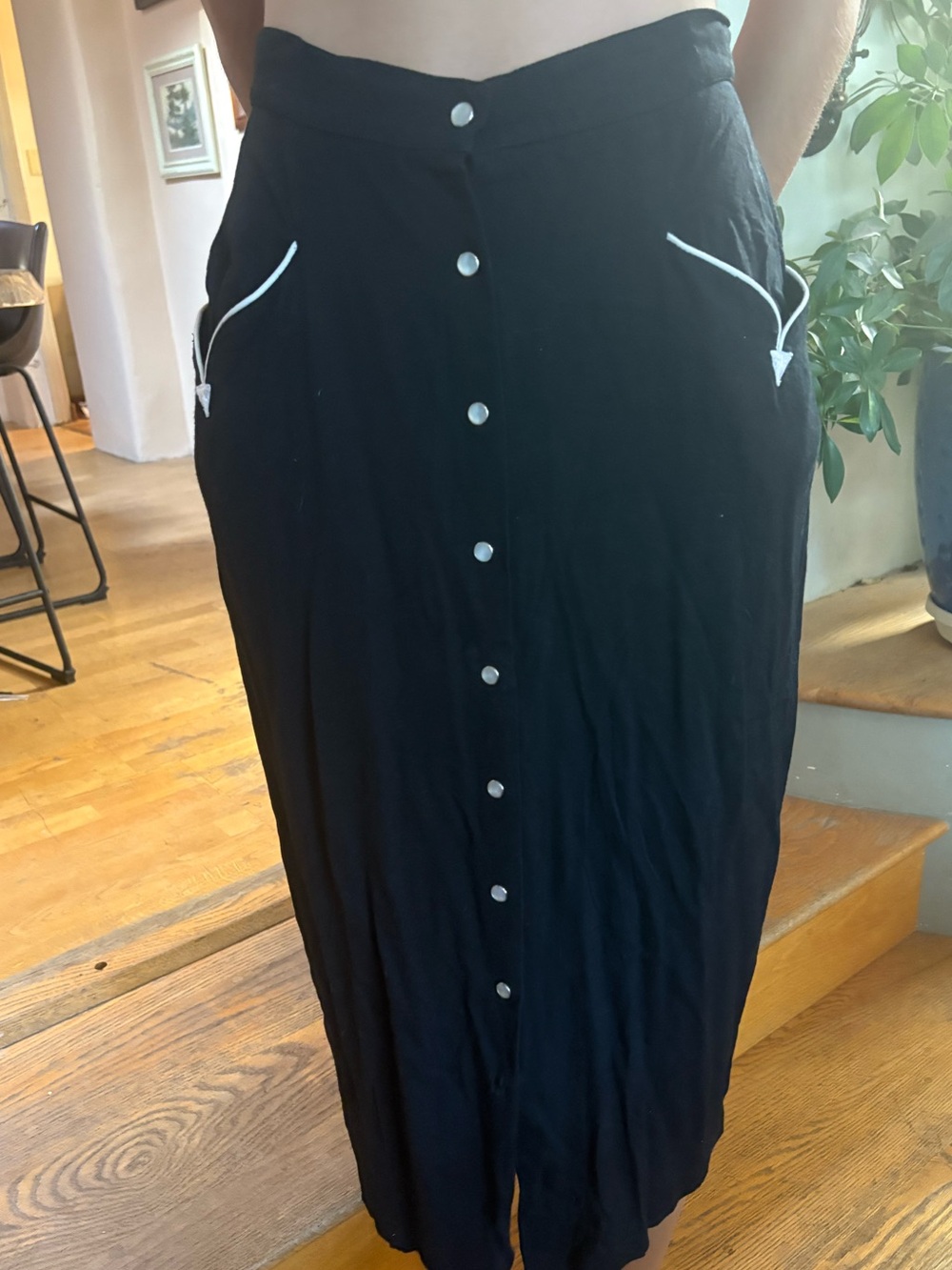 Black Pearl Button Pencil Skirt with White Western Piping Rockabilly VTG H BAR C